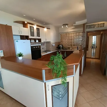 Above The Sea Apartment Varna